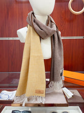 China Replica Gucci Scarf 70usd Only
